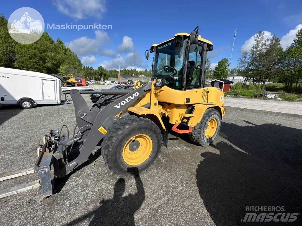 Volvo L 35 G لوادر بعجل