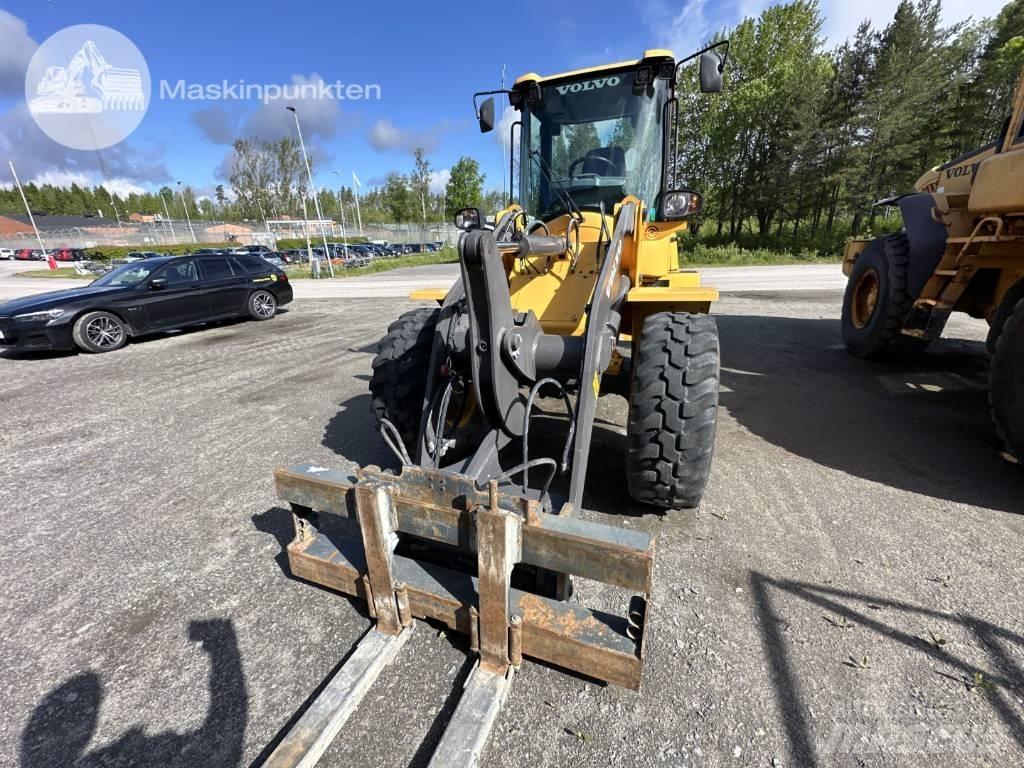 Volvo L 35 G لوادر بعجل