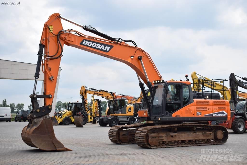Doosan DX 300 LC-7 حفارات زحافة