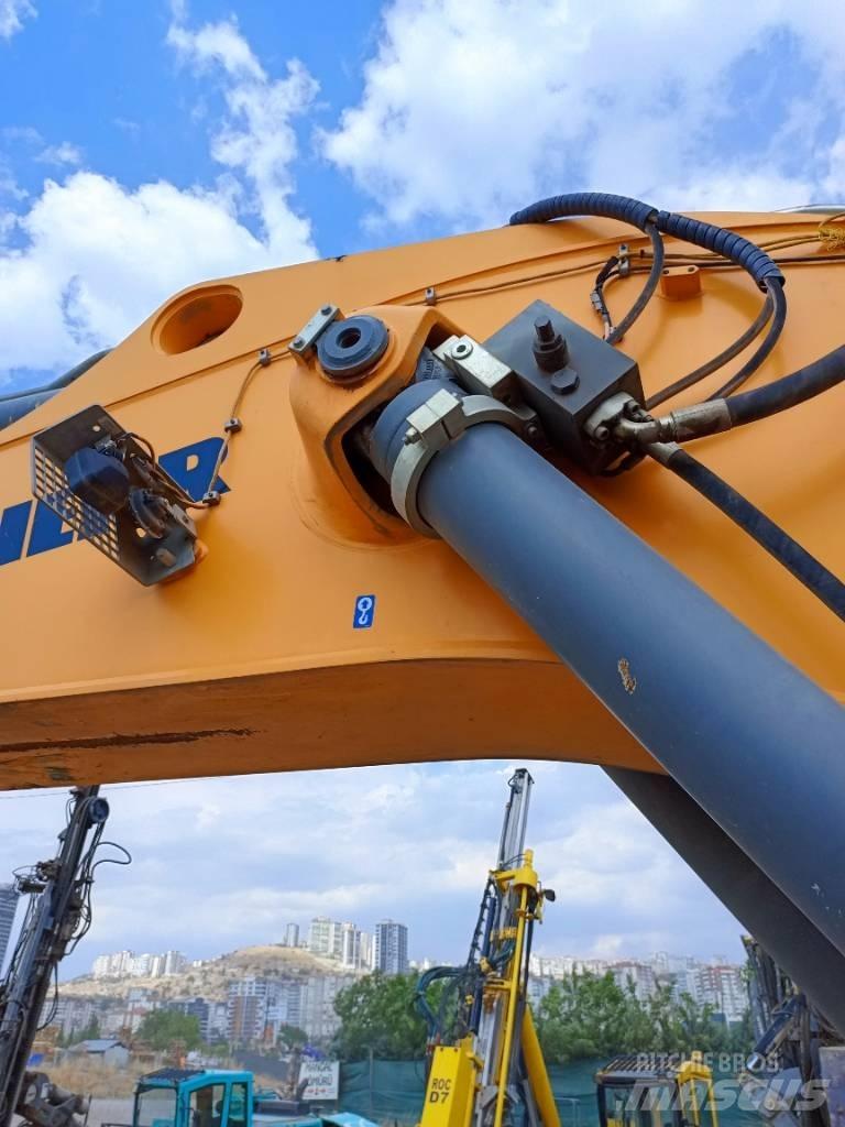 Liebherr R 954 C حفارات زحافة