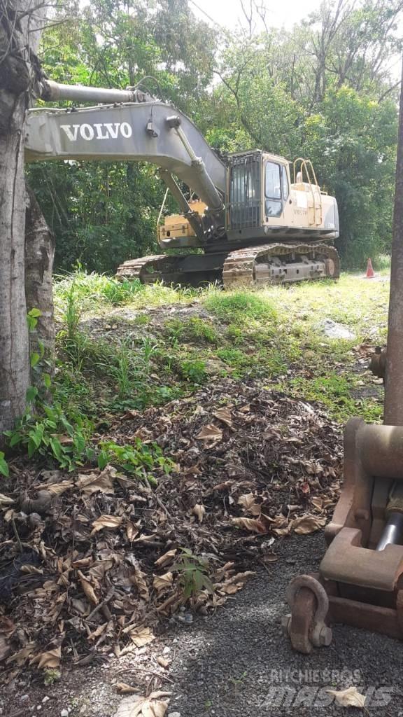Volvo EC 700 B LC حفارات زحافة