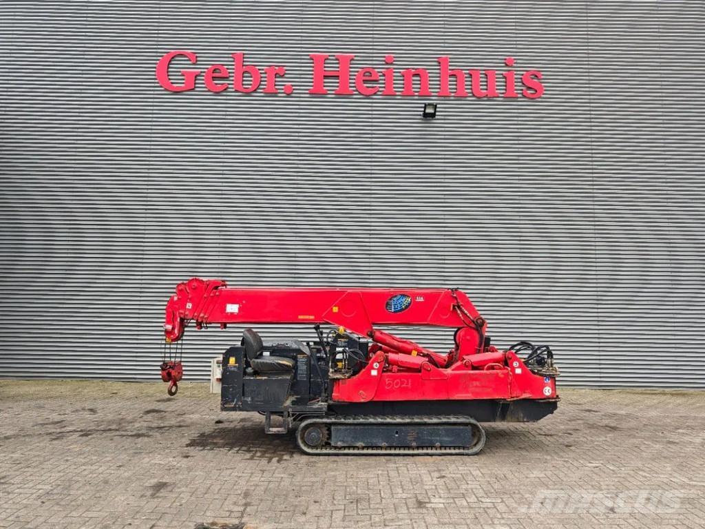 Unic URW 506 CDE رافعات مجنزرة