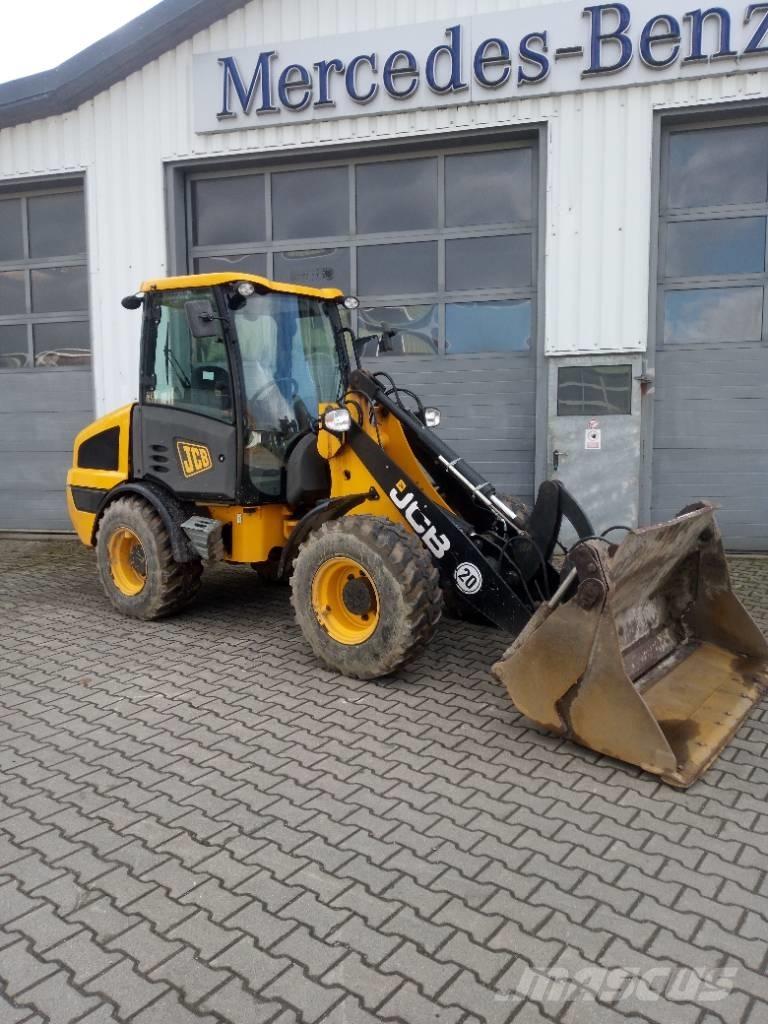 JCB 406 لوادر بعجل