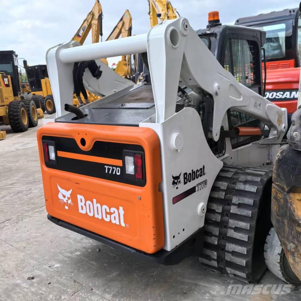 Bobcat T 770 لوادر انزلاقية التوجيه
