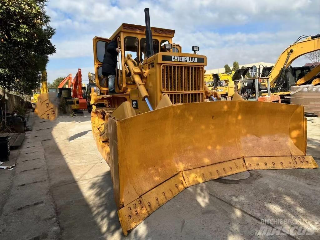 CAT D 7 G معدات تمهيد الطرق