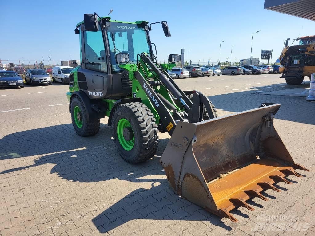 Volvo JL25H ELECTRIC لوادر بعجل