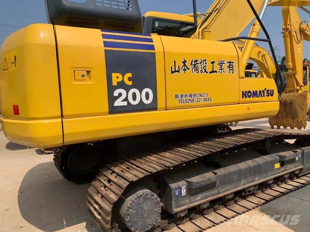 Komatsu pc200-7 حفارات زحافة