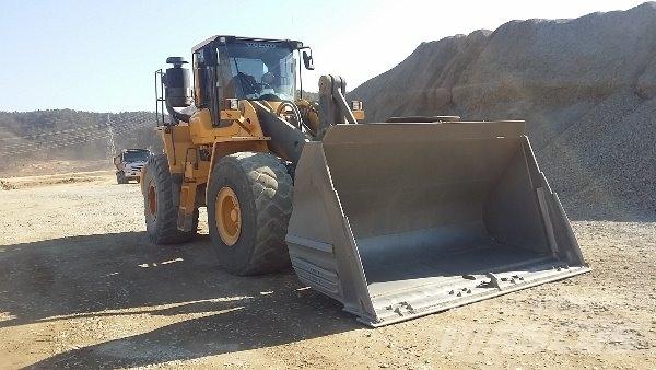 Volvo L180G لوادر بعجل