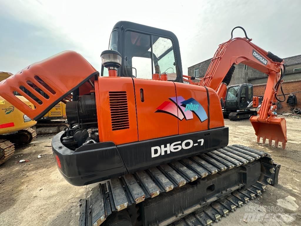 Doosan DH 60 حفارات صغيرة أقل من 7 طن (حفارات صغيرة)