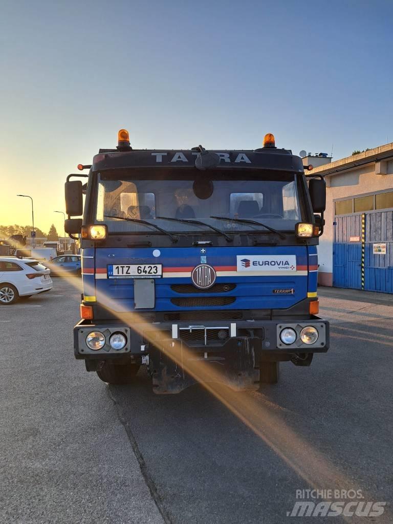 Tatra Terno 6x6 شاحنات مسطحة/مفصلية الجوانب