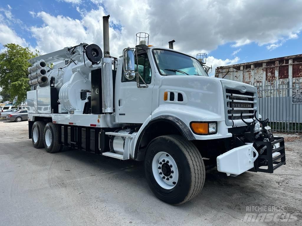 Sterling L 7501 شاحنات مزدوجة / خلخلة