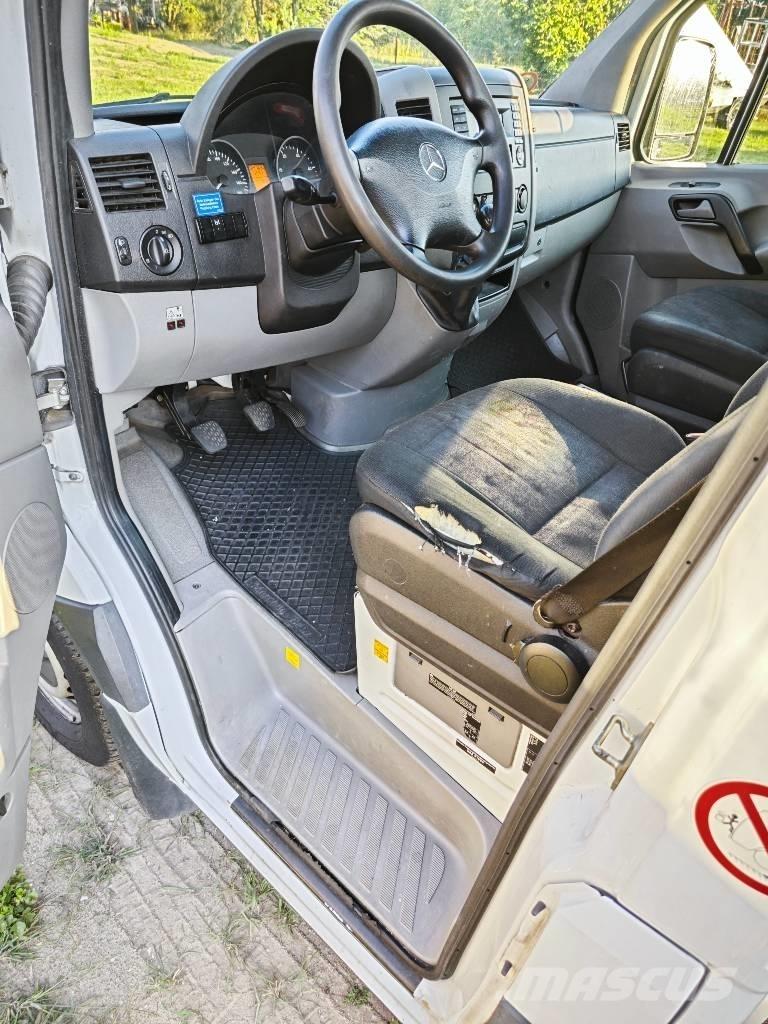 Palfinger P 250 BK المنصات الهوائية المثبتة على شاحنة