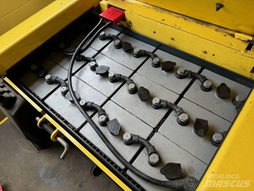 Hyster A 1.25 XL شاحنات ذات رافعات شوكية تعمل بالكهرباء