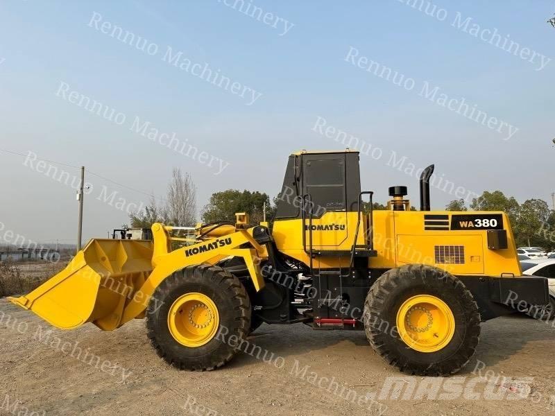 Komatsu WA380 لوادر بعجل