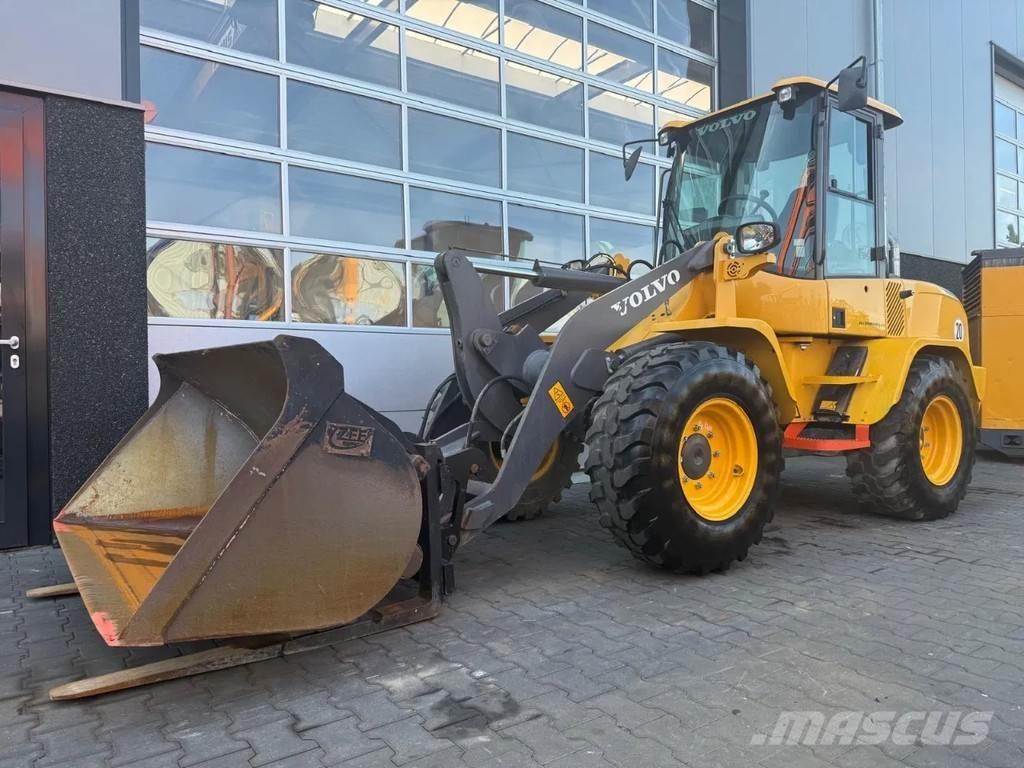 Volvo L35G لوادر بعجل