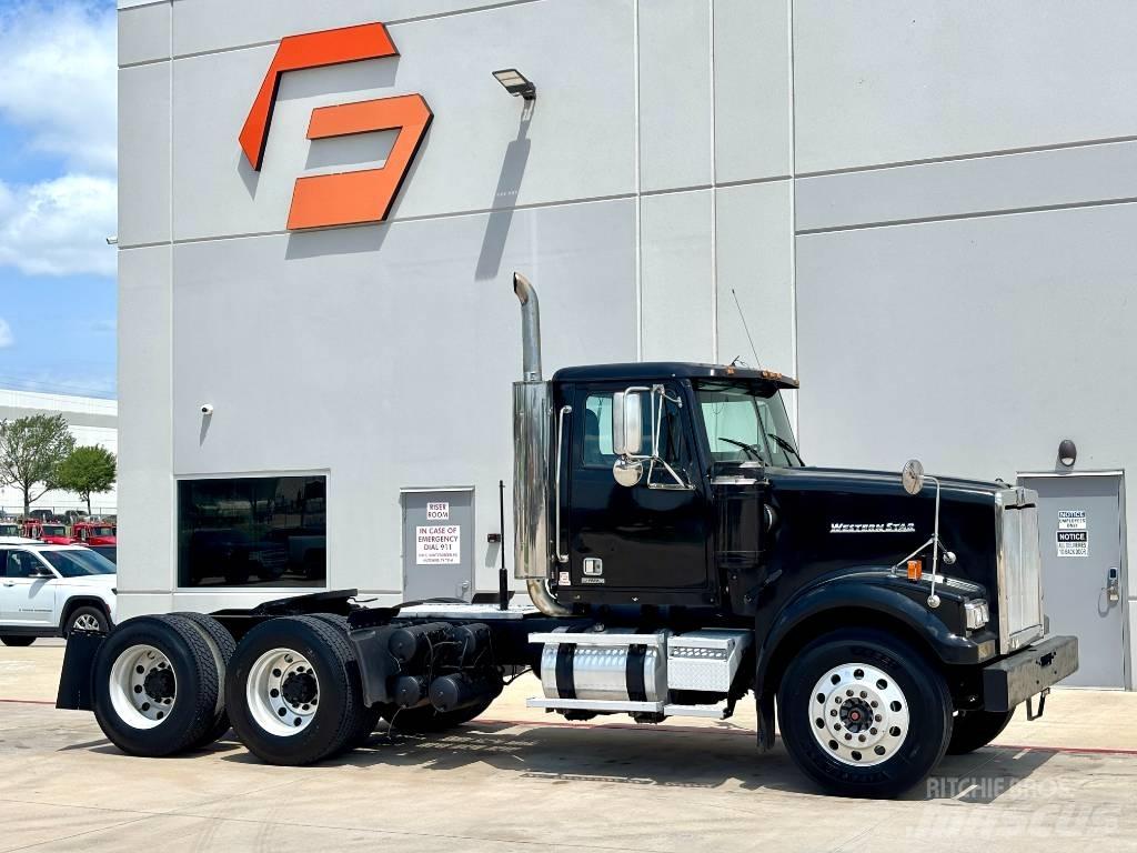 Western Star 4900 وحدات الجر