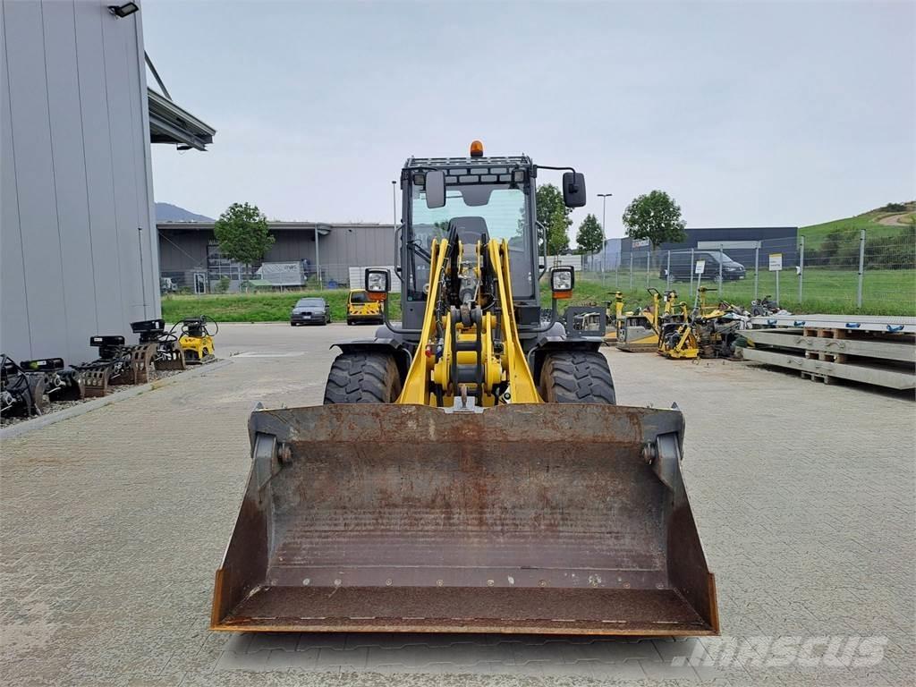 Wacker Neuson WL70 لوادر بعجل