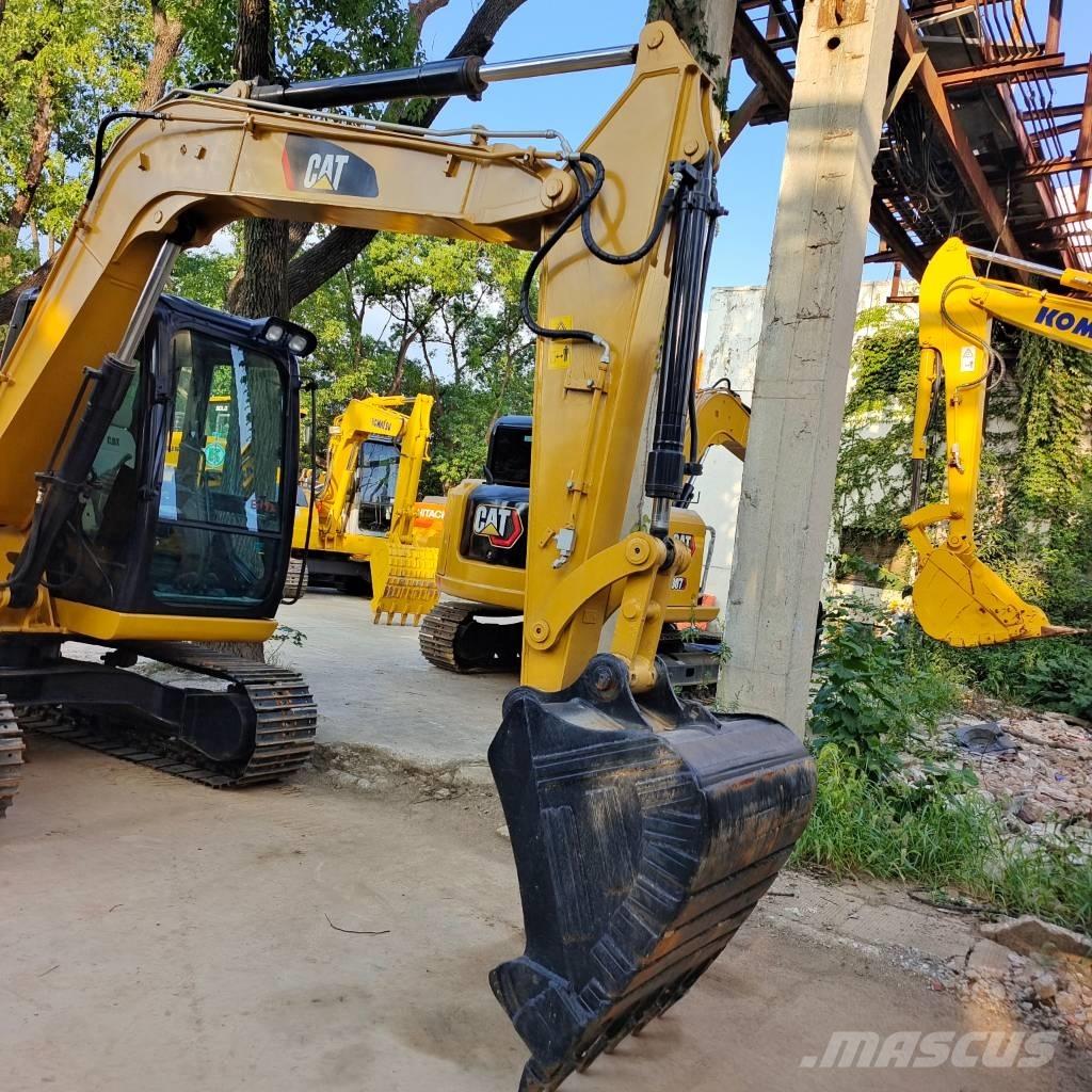 CAT 307 حفارات زحافة
