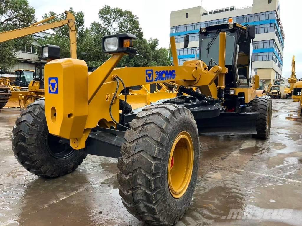 XCMG GR 1803 معدات تمهيد الطرق