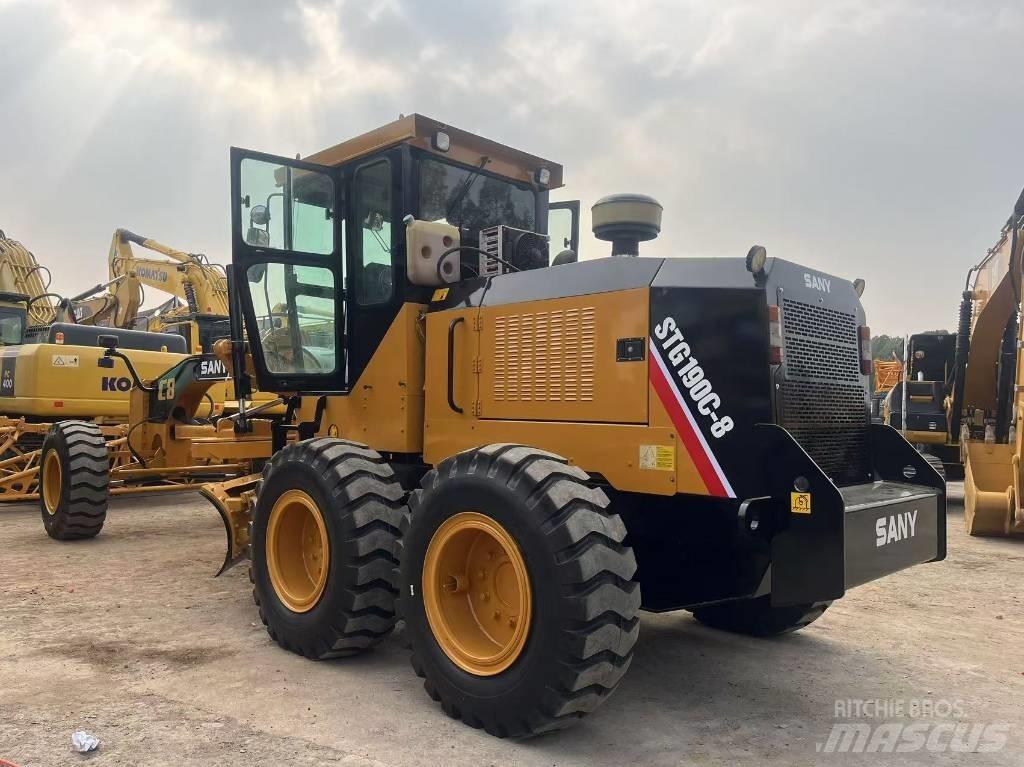 Sany STG 190 C-8S معدات تمهيد الطرق