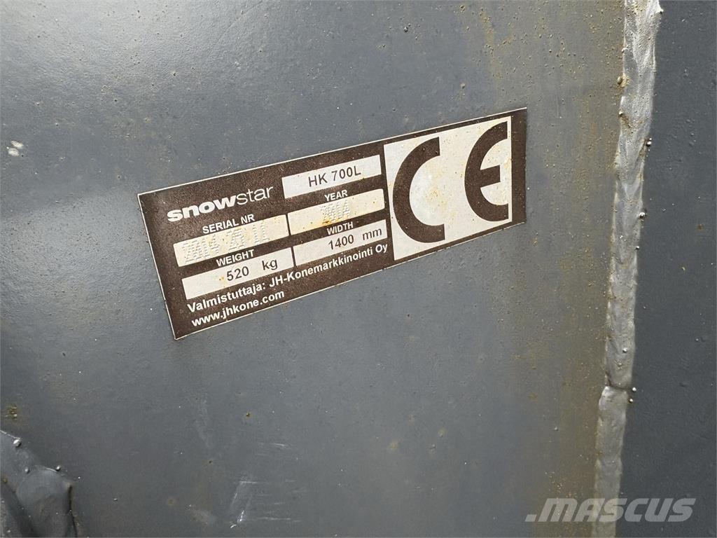 Snowstar HK700L معدات نشر الرمال والملح