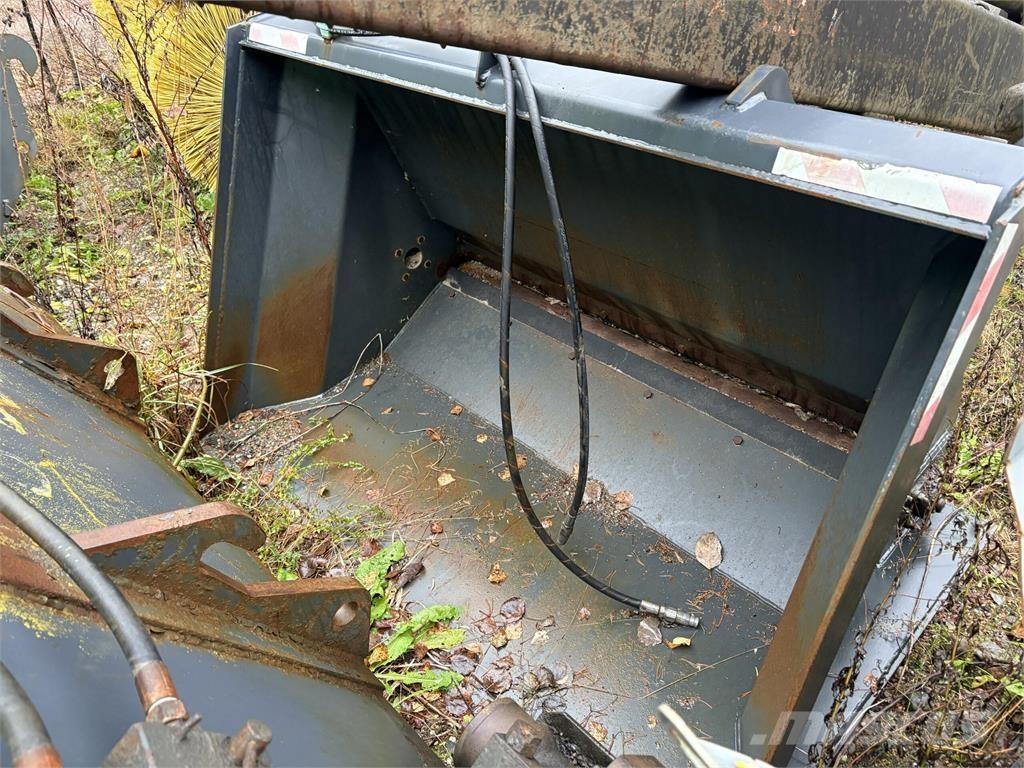 Snowstar HK700L معدات نشر الرمال والملح