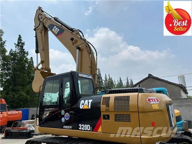 CAT 320 D حفارات زحافة