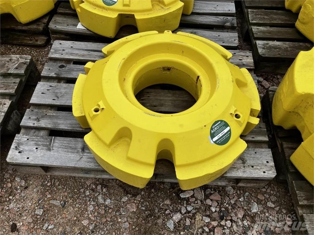 John Deere 620 kg ملحقات أخرى للجرارات