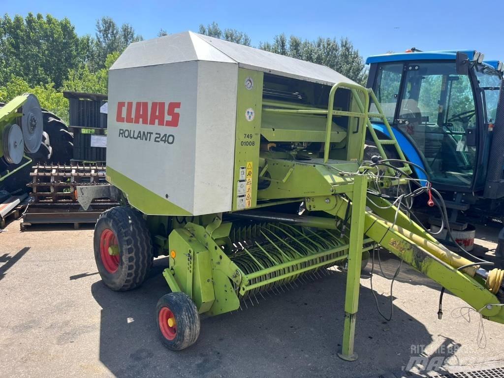 CLAAS Rollant 240 محزمات مستديرة