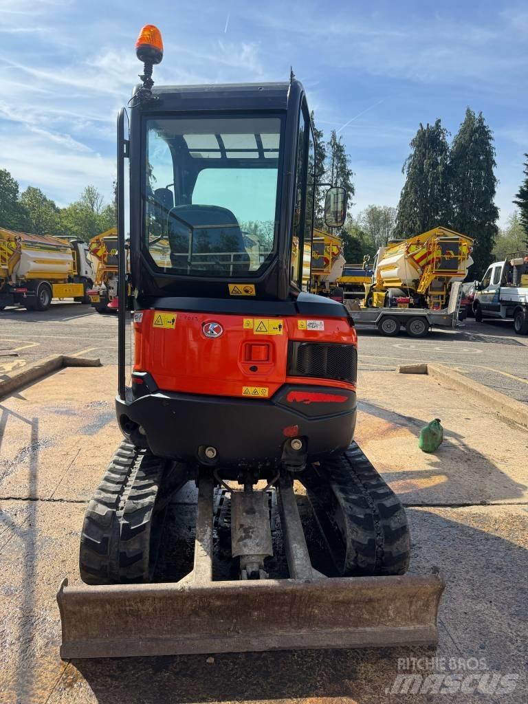 Kubota U 27-4 حفارات صغيرة أقل من 7 طن (حفارات صغيرة)