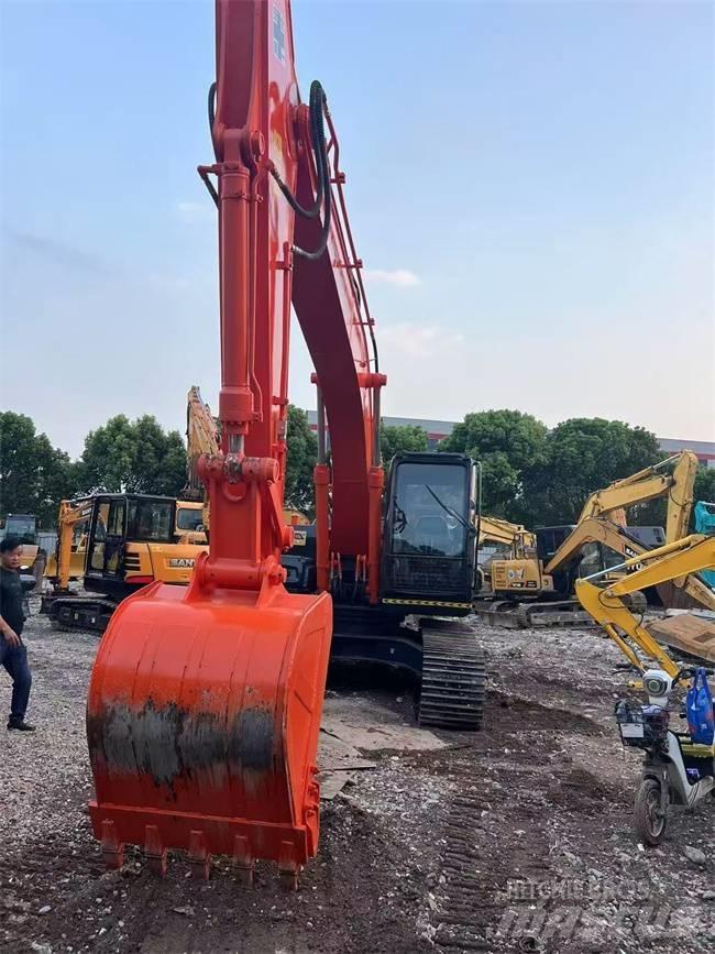 Hitachi ZX 200 حفارات زحافة