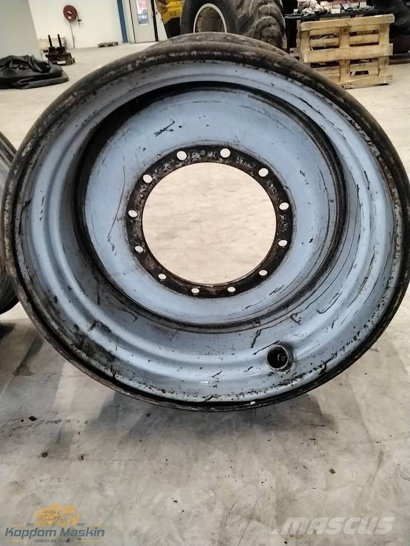 Valmet 901 20x34 الإطارات والعجلات والحافات