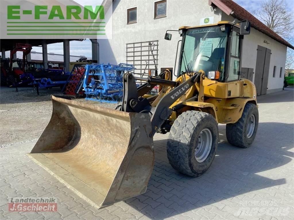 Volvo l 30b pro حفارات صغيرة أقل من 7 طن (حفارات صغيرة)