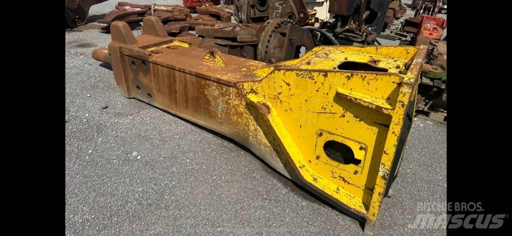 Atlas Copco HB 7000 مطارق / كسارات