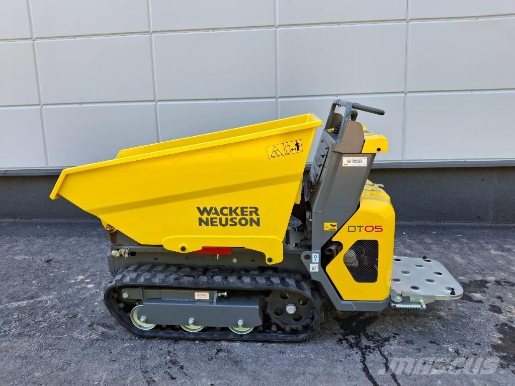 Wacker Neuson DT 05 عربات نقل قلابة مجنزرة