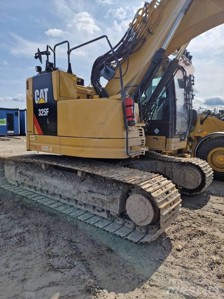 CAT 325 F حفارات زحافة