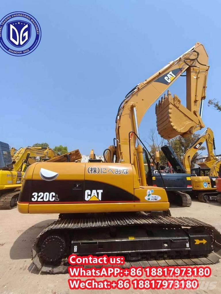 CAT 320 C حفارات زحافة