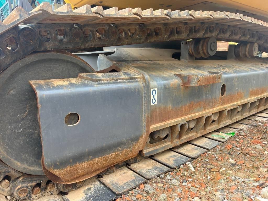 Komatsu PC 360-7 حفارات زحافة