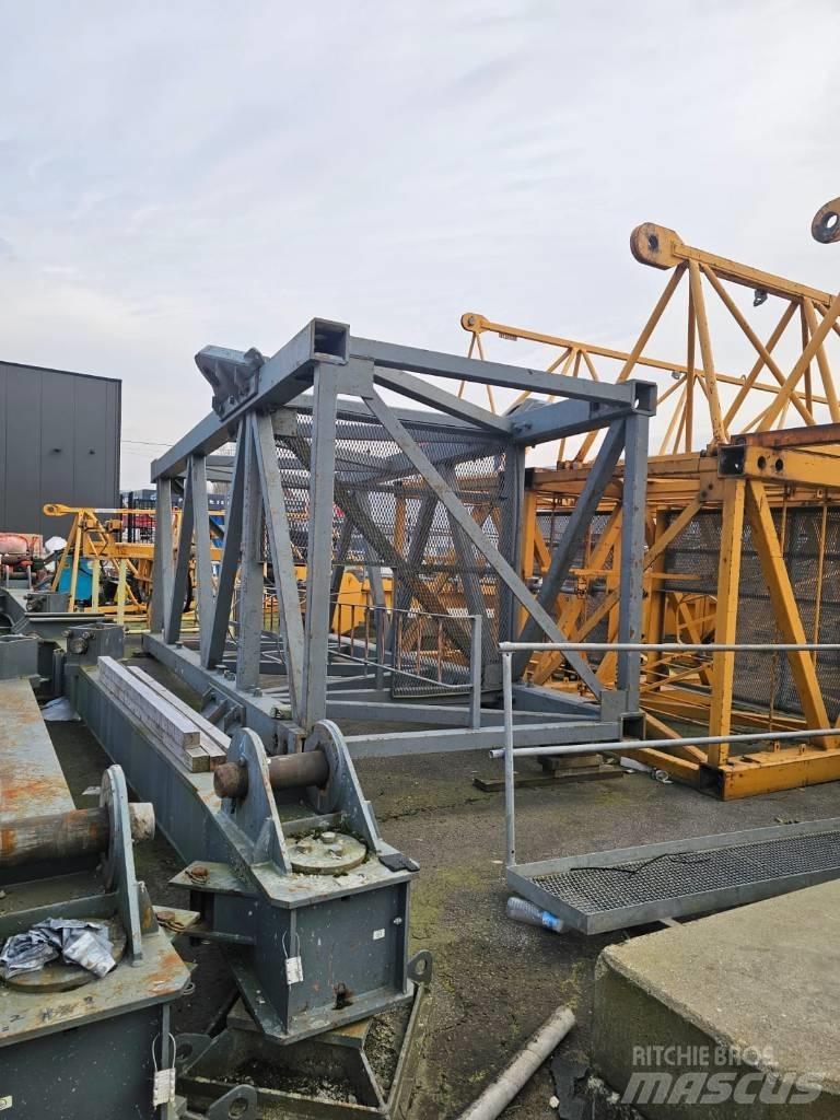 Liebherr 420 EC-H16 رافعات برجية