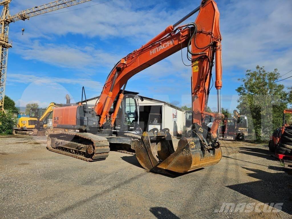 Hitachi ZX 210 LC حفارات زحافة