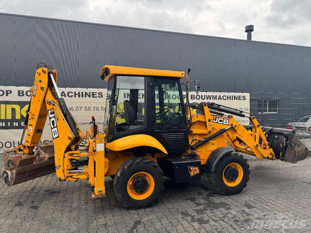 JCB 2 CX لوادر ذات جرافات عكسية
