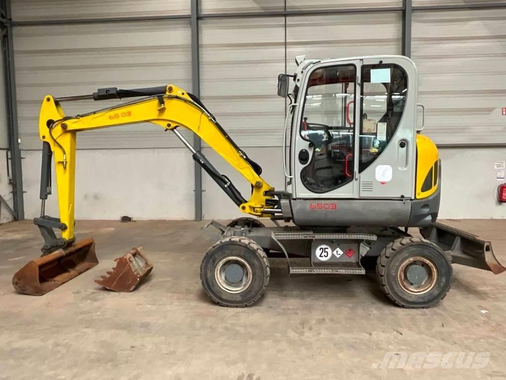 Neuson 6503 WD حفارات بعجل