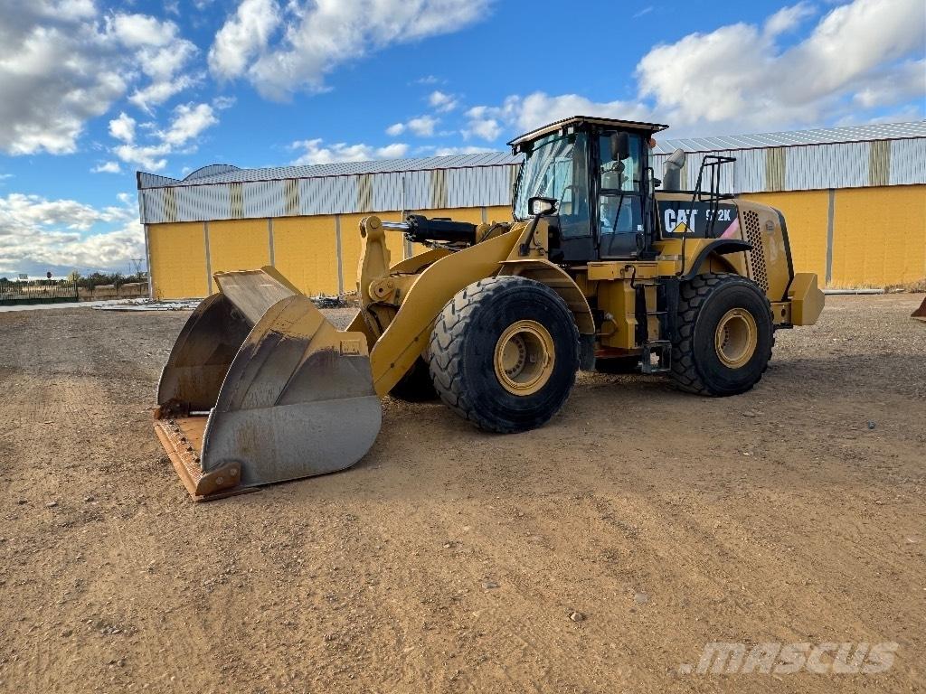 CAT 972 K لوادر بعجل