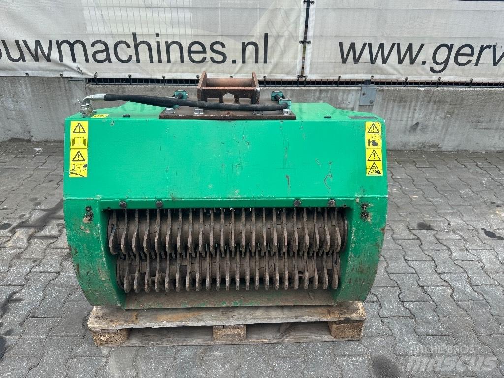 Cobra XS2-90 مكونات أخرى