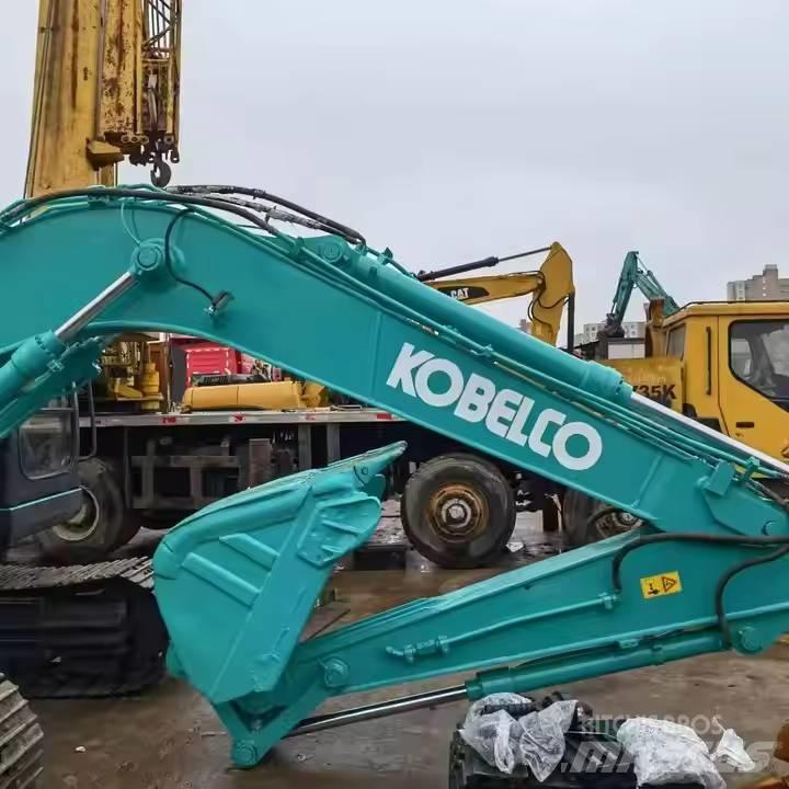 Kobelco 140 SR حفارات زحافة