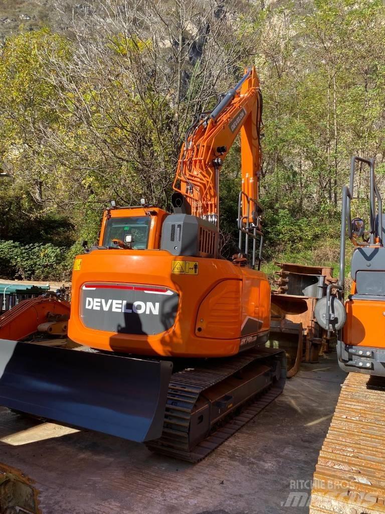 Develon DX 140 LCR-7 حفارات زحافة