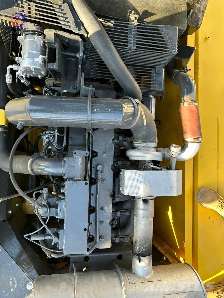 Komatsu PC 300 حفارات زحافة