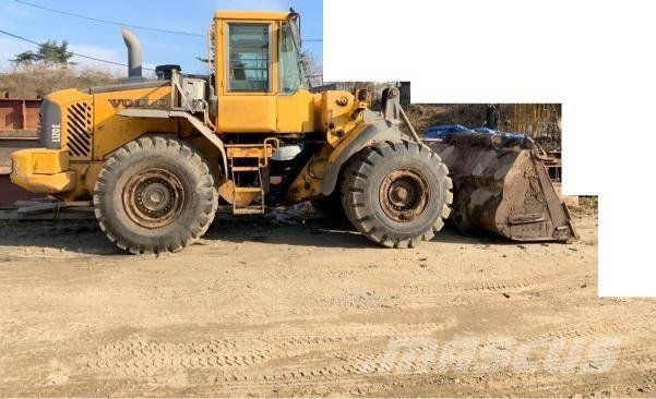 Volvo L 120 E لوادر بعجل