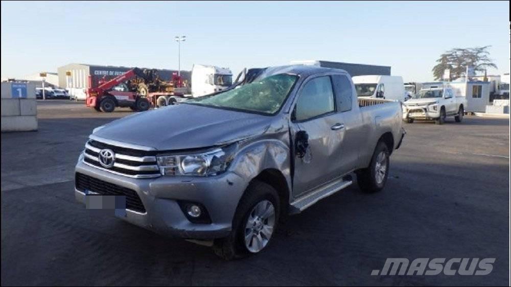 Toyota Hilux 5 أخرى