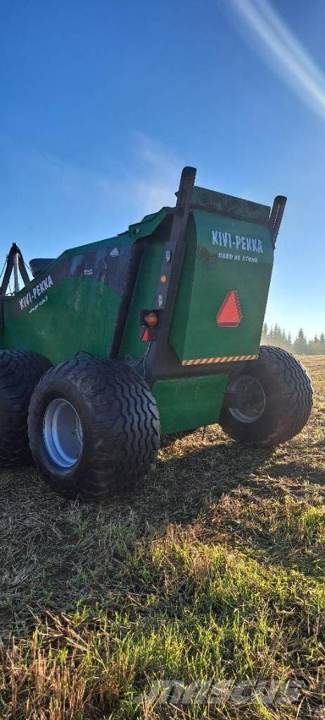 Kivi-Pekka KP 7 FD أَدَاةٌ لِجمع الحجارة